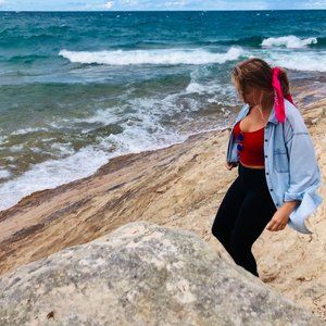 Meet your Posher, Caroline